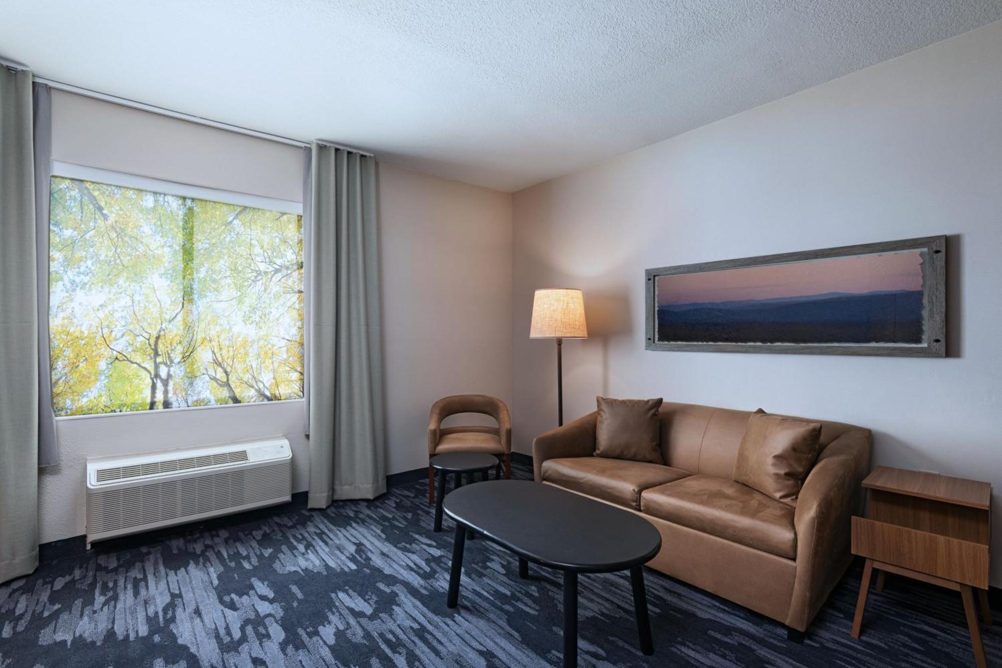 Fairfield By Marriott Inn & Suites Hillsboro Exterior photo