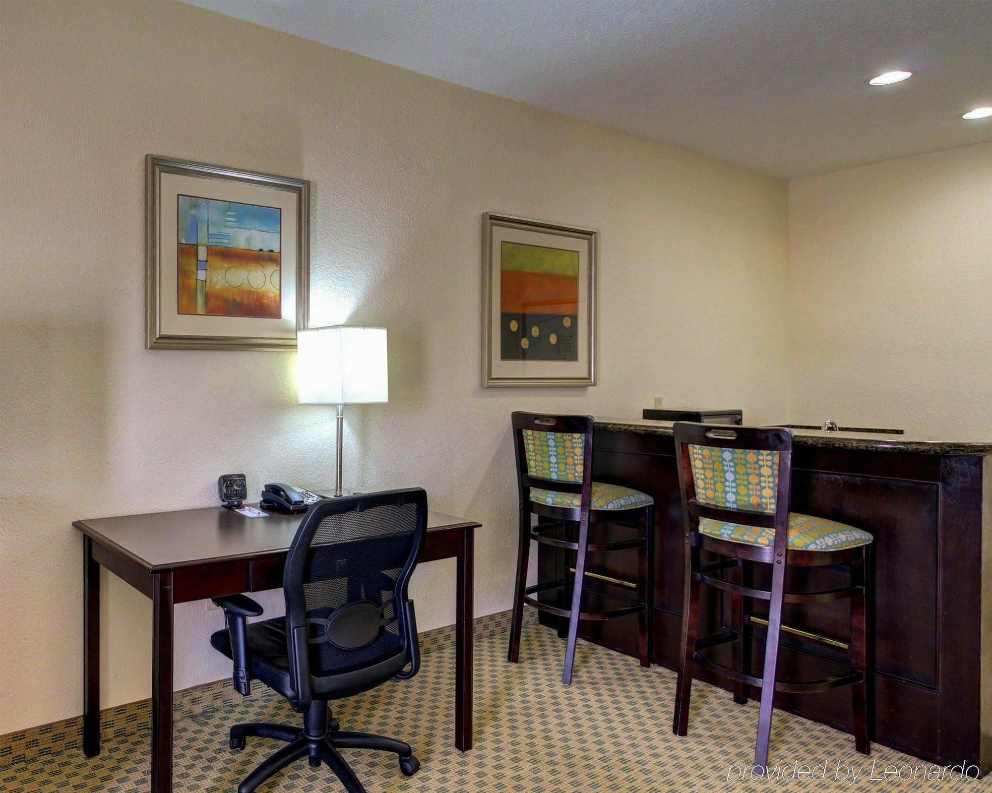 Fairfield By Marriott Inn & Suites Hillsboro Exterior photo